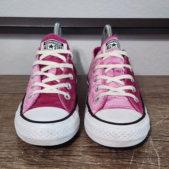 Converse Chuck Taylor All-Star Low Top Velvet Women's Shoes Size 5.5 Pink - Picture 2 of 9